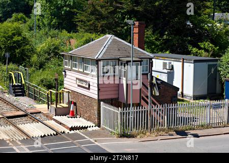 Crediton Signalbox, am Bahnhof Crediton, der Kreuzung der Tarka- und Dartmoor-Linien in Devon, Großbritannien Stockfoto