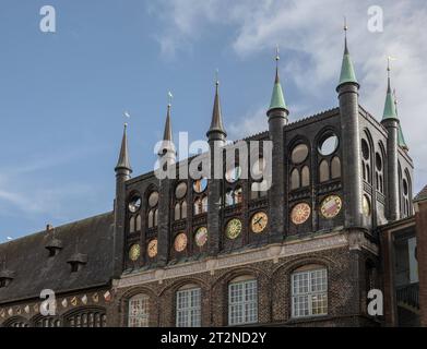 Mittelalterliches Rathaus am Marktplatz, Lübeck. Stadtansichten Lübeck *** mittelalterliches Rathaus am Marktplatz, Lübecker Stadtansichten Lübeck Credit: Imago/Alamy Live News Stockfoto