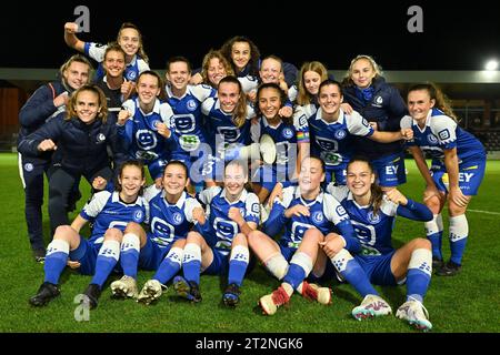 Oostakker, Belgien. Oktober 2023. Die Spieler von Gent feierten am 7. Spieltag der Saison 2023 - 2024 der belgischen Lotto Womens Super League am Freitag, den 20. Oktober 2023 in Oostakker, BELGIEN, ein Frauenfußballspiel zwischen AA Gent Ladies und Standard Femina de Lüttich. Quelle: Sportpix/Alamy Live News Stockfoto
