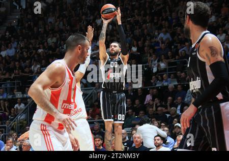 Bologna, Italien. Oktober 2023. Isaia Cordinier (Segafredo Virtus Bologna) während des Europameisterschaftsspiels Segafredo Virtus Bologna gegen Crvena Zvezda Meridianbet Belgrad - Bologna, 20. Oktober 2023 im Paladozza Sportpalast - Foto: Corrispondente Bologna Credit: Unabhängige Fotoagentur/Alamy Live News Stockfoto