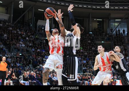 Bologna, Italien. Oktober 2023. Shabazz Napier (Crvena Zvezda Meridianbet Belgrad) während des Basketball-Europameisterschaftsspiels Segafredo Virtus Bologna gegen Crvena Zvezda Meridianbet Belgrad - Bologna, 20. Oktober 2023 im Paladozza Sportpalast - Foto: Corrispondente Bologna Credit: Unabhängige Fotoagentur/Alamy Live News Stockfoto