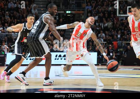 Bologna, Italien. Oktober 2023. Shabazz Napier (Crvena Zvezda Meridianbet Belgrad) während des Basketball-Europameisterschaftsspiels Segafredo Virtus Bologna gegen Crvena Zvezda Meridianbet Belgrad - Bologna, 20. Oktober 2023 im Paladozza Sportpalast - Foto: Corrispondente Bologna Credit: Unabhängige Fotoagentur/Alamy Live News Stockfoto