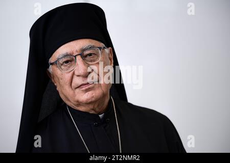 Turin, Italien. 20. Oktober 2023. Youssef Absi, Patriarch der Melkitischen Griechisch-Katholischen Kirche, schaut während seines Besuchs in Turin zu, um der Region Piemont eine heilige Ikone zu spenden. Quelle: Nicolò Campo/Alamy Live News Stockfoto