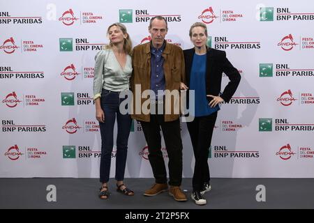 News - Rome Film Festival 18. Auflage - TAG 3 Svetlana Zill, Marlon Richards und Alexis Bloom nehmen an einem Fotocall zum Film Fire: die Geschichte von Anita Pallenberg während der 18. Auflage des Filmfestivals Rom, 20. Oktober 2023, Auditorium Parco della Musica, Rom, Italien Rom Auditorium Parco della Musica Italien Copyright: xDomenicoxCippitellix/xLiveMediax LPN 1094375 Credit: Imago/Alamy Live News Stockfoto