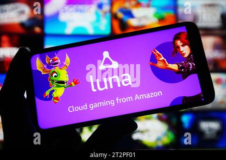 Ukraine. Oktober 2023. In dieser Abbildung wird das Amazon Luna Logo auf einem Smartphone-Bildschirm angezeigt. Quelle: SOPA Images Limited/Alamy Live News Stockfoto