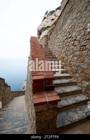 Zugang zur Neptun Grotto Treppe - Sardinien - Italien Stockfoto