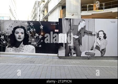 Wien, Österreich. Hedy Lamarr Plakate auf der Mariahilferstraße in Wien Stockfoto