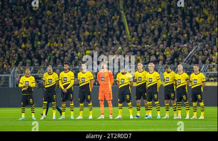 Dortmund, Deutschland. Oktober 2023. Schweigeminute BVB Borussia Dortmund - Werder Bremen 20.10.2023 Copyright (nur für journalistische Zwecke) by : Stockfoto