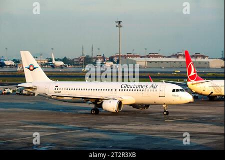 Istanbul, Türkiye. Flughafen Istanbul Atatürk Stockfoto