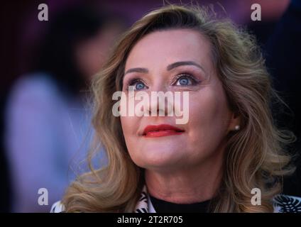 Bukarest, Rumänien. 20. Oktober 2023: Elena Lasconi, Bürgermeisterin der Gemeinde Campulung, nimmt an der Allianz der Liberalen und Demokraten für Europa (ALDE) Pa Teil Stockfoto