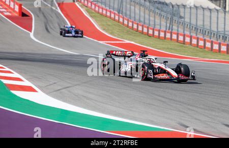 Austin, Usa . Oktober 2023. Haas-Pilot Kevin Magnussen (20) während des Trainings beim Grand Prix der USA am 20. Oktober 2023 auf dem Circuit of the Americas in Austin, Texas. (Foto: Stephanie Tacy/SIPA USA) Credit: SIPA USA/Alamy Live News Stockfoto