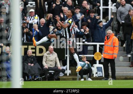 Newcastle am Samstag, den 21. Oktober 2023. Newcastle, Großbritannien. Oktober 2023. Jacob Murphy von Newcastle United feiert, nachdem er sein erstes Tor während des Premier League-Spiels zwischen Newcastle United und Crystal Palace in St. erzielte James's Park, Newcastle am Samstag, den 21. Oktober 2023. (Foto: Mark Fletcher | MI News) Credit: MI News & Sport /Alamy Live News Stockfoto