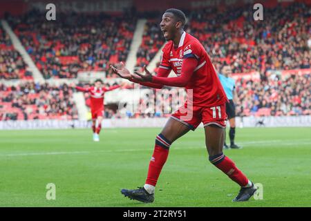 Middlesbrough, Großbritannien. Oktober 2023. Isaiah Jones #11 von Middlesbrough Appellen während des Sky Bet Championship Matches Middlesbrough gegen Birmingham City im Riverside Stadium, Middlesbrough, Großbritannien, 21. Oktober 2023 (Foto: Gareth Evans/News Images) in Middlesbrough, Großbritannien am 21. Oktober 2023. (Foto: Gareth Evans/News Images/SIPA USA) Credit: SIPA USA/Alamy Live News Stockfoto