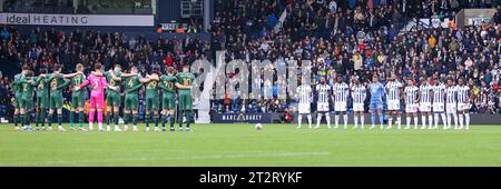 Während des EFL Sky Bet Championship-Spiels zwischen West Bromwich Albion und Plymouth Argyle am 21. Oktober 2023 in den Hawthorns, West Bromwich, England, herrscht Schweigeminute. Foto von Stuart Leggett. Nur redaktionelle Verwendung, Lizenz für kommerzielle Nutzung erforderlich. Keine Verwendung bei Wetten, Spielen oder Publikationen eines einzelnen Clubs/einer Liga/eines Spielers. Stockfoto