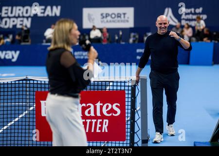 Antwerpen, Belgien. Oktober 2023. Der belgische Kapitän Johan Van Herck wird am Samstag, den 21. Oktober 2023, in Antwerpen bei einem Halbfinalspiel beim European Open Tennis ATP Turnier zu sehen sein. BELGA FOTO JASPER JACOBS Credit: Belga News Agency/Alamy Live News Stockfoto