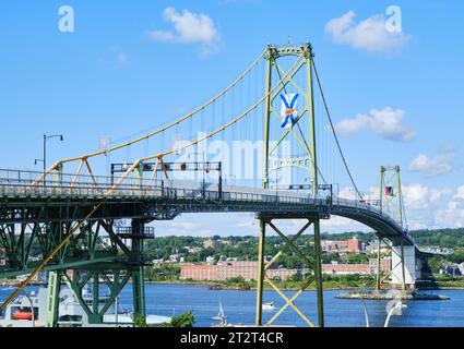 MacDonald Bridge in Halifax Stockfoto