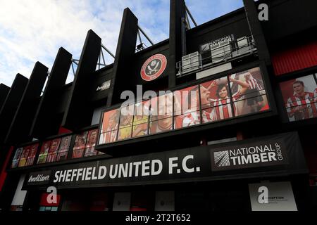 Sheffield, Großbritannien. Oktober 2023. Außerhalb des Bodens vor dem Premier League-Spiel Sheffield United gegen Manchester United in der Bramall Lane, Sheffield, Vereinigtes Königreich, 21. Oktober 2023 (Foto: Conor Molloy/News Images) in Sheffield, Vereinigtes Königreich am 21. Oktober 2023. (Foto: Conor Molloy/News Images/SIPA USA) Credit: SIPA USA/Alamy Live News Stockfoto