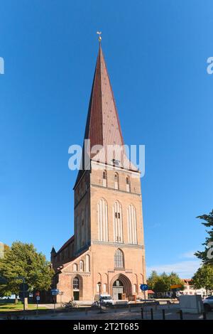 Rostocker Petrikirche oder St. Peters-Kirche auf Deutsch Stockfoto