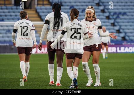 Leicester, Großbritannien. Oktober 2023. Leicester, England, 21. Oktober 2023: Chloe Kelly (9 Manchester City) erzielt das erste Tor während des Spiels der Barclays FA Womens Super League zwischen Leicester City und Manchester City im King Power Stadium in Leicester, England (Natalie Mincher/SPP) Credit: SPP Sport Press Photo. /Alamy Live News Stockfoto