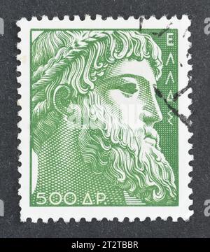 Gestempelte Briefmarke, gedruckt von Griechenland, die Zeus von Istiäa zeigt, um 1959. Stockfoto