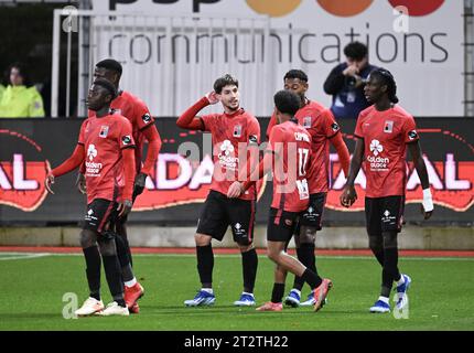 Brüssel, Belgien Oktober 2023. Die Spieler der RWDM wurden während eines Fußballspiels zwischen RWD Molenbeek und KVC Westerlo am Samstag, den 21. Oktober 2023 in Brüssel, am 11. Tag der Saison 2023-2024 der ersten Liga der „Jupiler Pro League“ der belgischen Meisterschaft, dargestellt. BELGA FOTO JOHN THYS Credit: Belga News Agency/Alamy Live News Stockfoto