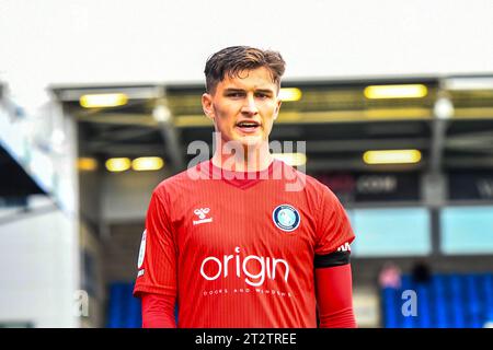 Peterborough, Großbritannien. 21. Oktober 2023. Freddie Potts (19 Wycombe Wanderers) während des Spiels der Sky Bet League 1 zwischen Peterborough und Wycombe Wanderers in der London Road, Peterborough am Samstag, den 21. Oktober 2023. (Foto: Kevin Hodgson | MI News) Credit: MI News & Sport /Alamy Live News Stockfoto