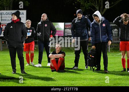 Kontich, Belgien. Oktober 2023. Woluwe-Look ist nach einem Frauenfußballspiel zwischen KV Mechelen und FC Femina WS Woluwe am siebten Spieltag der Saison 2023 - 2024 der Belgischen Lotto Womens Super League am Samstag, 21. Oktober 2023 in Kontich, Belgien, niedergeschlagen. Quelle: Sportpix/Alamy Live News Stockfoto