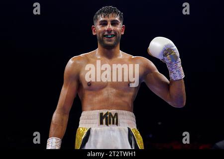 Khaleel Majid feiert, nachdem er in der M&S Bank Arena in Liverpool gegen Tom Farrell gewonnen hat. Bilddatum: Samstag, 21. Oktober 2023. Stockfoto