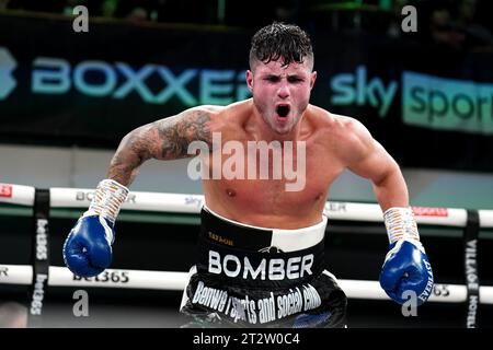 Joe Laws feiert den Sieg über Michael Hennessy Jr in York Hall, London. Bilddatum: Samstag, 21. Oktober 2023. Stockfoto