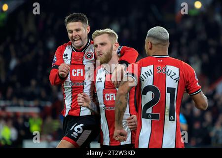 Sheffield, Großbritannien. Oktober 2023. Oliver McBurnie #9 von Sheffield United feiert ein Treffer von 1-1 während des Premier League-Spiels Sheffield United gegen Manchester United in Bramall Lane, Sheffield, Großbritannien, 21. Oktober 2023 (Foto: Conor Molloy/News Images) in Sheffield, Großbritannien am 21. Oktober 2023. (Foto: Conor Molloy/News Images/SIPA USA) Credit: SIPA USA/Alamy Live News Stockfoto