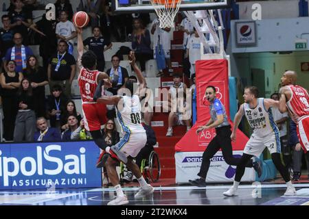 Cremona, Italien. Oktober 2023. Langston Galloway während Vanoli Basket Cremona vs UNAHOTELS Reggio Emilia, Italian Basketball Series A Match in Cremona, Italien, 21. Oktober 2023 Credit: Independent Photo Agency/Alamy Live News Stockfoto