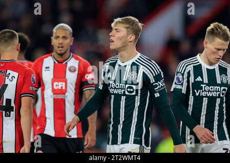 Sheffield, Großbritannien. Oktober 2023. Rasmus Hojlund #11 von Manchester United während des Premier League-Spiels Sheffield United gegen Manchester United in der Bramall Lane, Sheffield, Großbritannien, 21. Oktober 2023 (Foto: Conor Molloy/News Images) in Sheffield, Großbritannien am 21. Oktober 2023. (Foto: Conor Molloy/News Images/SIPA USA) Credit: SIPA USA/Alamy Live News Stockfoto