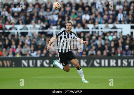 Newcastle am Samstag, den 21. Oktober 2023. Dan Burn von Newcastle United während des Premier League-Spiels zwischen Newcastle United und Crystal Palace in St. James's Park, Newcastle am Samstag, den 21. Oktober 2023. (Foto: Mark Fletcher | MI News) Credit: MI News & Sport /Alamy Live News Stockfoto