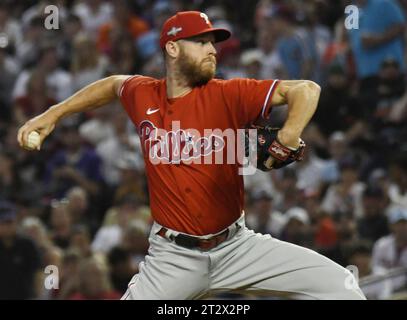 Phoenix, Usa. Oktober 2023. Philadelphia Phillies Starting Pitcher Zack Wheeler wirft im zweiten Inning gegen die Arizona Diamondbacks im fünften Spiel der NLCS im Chase Field in Phoenix am Samstag, den 21. Oktober 2023. Foto: Rick D'Elia/UPI Credit: UPI/Alamy Live News Stockfoto