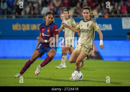 Barcelona, Spanien. Oktober 2023. Salma Paralluelo vom FC Barcelona während des Liga-F-Spiels zwischen dem FC Barcelona und Granada CF spielte am 21. Oktober 2023 im Johan Cruyff Stadium in Barcelona, Spanien. (Foto: Carla Pazos/PRESSINPHOTO) Credit: PRESSINPHOTO SPORTS AGENCY/Alamy Live News Stockfoto