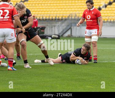 Wellington, Neuseeland. Oktober 2023. Gillian Boag erzielt ihren zweiten Halbzeitversuch. Kanada gegen Wales. WXV1 internationales Rugby-Turnier für Damen. Sky Stadium. Wellington. Neuseeland (Joe Serci/SPP) Credit: SPP Sport Press Photo. /Alamy Live News Stockfoto