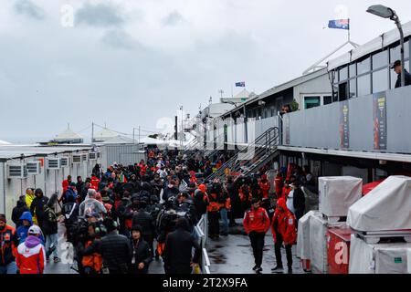 Phillip Island Grand Prix Circuit, 22. Oktober 2023: Das Fahrerlager nach der Absage des MotoGP Sprint Rennens aufgrund von starkem Wind während des MotoGP Australian Motorcyle Grand Prix 2023. Corleve/Alamy Live News Stockfoto