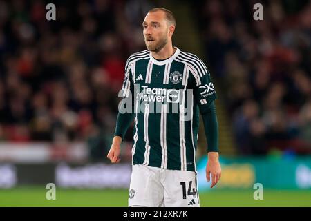 Sheffield, Großbritannien. Oktober 2023. Christian Eriksen #14 von Manchester United während des Premier League-Spiels Sheffield United gegen Manchester United in der Bramall Lane, Sheffield, Großbritannien, 21. Oktober 2023 (Foto: Conor Molloy/News Images) in Sheffield, Großbritannien am 21. Oktober 2023. (Foto: Conor Molloy/News Images/SIPA USA) Credit: SIPA USA/Alamy Live News Stockfoto