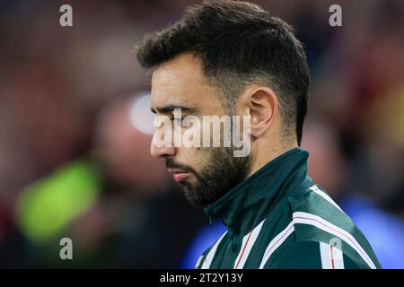 Sheffield, Großbritannien. Oktober 2023. Bruno Fernandes #8 von Manchester United zum Beginn des Premier League-Spiels Sheffield United gegen Manchester United in der Bramall Lane, Sheffield, Vereinigtes Königreich, 21. Oktober 2023 (Foto: Conor Molloy/News Images) in Sheffield, Vereinigtes Königreich am 21. Oktober 2023. (Foto: Conor Molloy/News Images/SIPA USA) Credit: SIPA USA/Alamy Live News Stockfoto