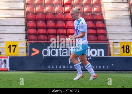 London, Großbritannien. Oktober 2023. The Valley, London, London, England, 11. Oktober 2023 TOR 1-1 Crystal Palace Stürmer Elise Hughes (9) feiert ihr Tor während des FA Women's Championship Matches zwischen Charlton Athletic und Crystal Palace Lionesses im Valley, London (Stephen Flynn/SPP) Credit: SPP Sport Press Photo. /Alamy Live News Stockfoto