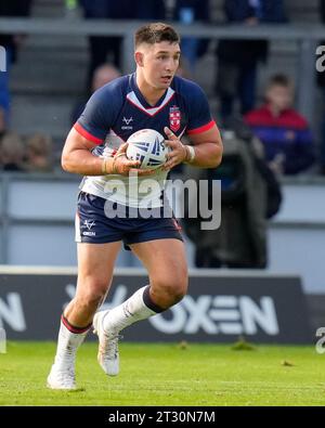 St Helens, Großbritannien. Oktober 2023. Victor Radley #13 von England während des Rugby League International Matches England gegen Tonga im Totally Wicked Stadium, St Helens, Großbritannien, 22. Oktober 2023 (Foto: Steve Flynn/News Images) in St Helens, Großbritannien am 22. Oktober 2023. (Foto: Steve Flynn/News Images/SIPA USA) Credit: SIPA USA/Alamy Live News Stockfoto