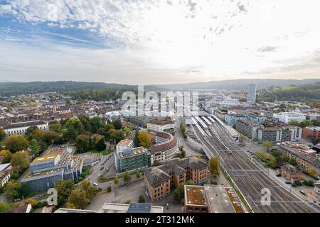 Blick auf das Stadtbild von Winterthur (Schweiz), Bahnhof und Altstadt Stockfoto