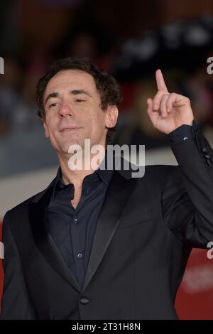 Rom, Italien. Oktober 2023. ROM, ITALIEN - 21. OKTOBER: Elio Germano besucht einen roten Teppich für den Film „Palazzina LAF“ während des 18. ROM Film Festivals im Auditorium Parco Della Musica am 21. Oktober 2023 in Rom. Quelle: dpa/Alamy Live News Stockfoto