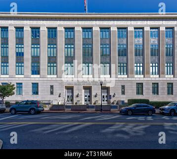 Ewing and Carroll, Trenton: Clarkson S Fisher Federal Building and United States Courthouse, 402 East State Street, wurde 1932 erbaut. Stockfoto