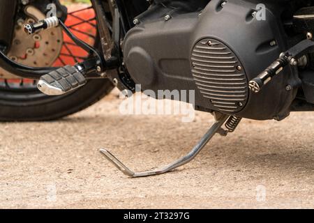 Schwarze Motorradpedale und Kupplung in der türkei Stockfoto