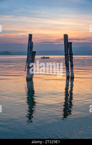 Ruhiger Abend im Lago di Gardda, Venetien, Italien Stockfoto