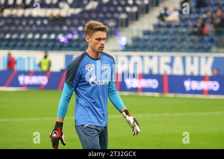 Sankt Petersburg, Russland. Oktober 2023. Denis Adamov (16) von Zenit, der während des russischen Premier League-Fußballspiels zwischen Zenit Sankt Petersburg und Krylia Sovetov Samara in der Gazprom Arena im Einsatz war. Endpunktzahl: Zenit 3:1 Krylia Sovetov Samara. (Foto: Maksim Konstantinov/SOPA Images/SIPA USA) Credit: SIPA USA/Alamy Live News Stockfoto