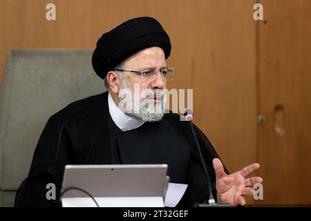 Teheran, Iran. Oktober 2023. Der iranische Präsident EBRAHIM RAISI spricht während eines Regierungstreffens. (Credit Image: © Iranian Presidency via ZUMA Press Wire) NUR REDAKTIONELLE VERWENDUNG! Nicht für kommerzielle ZWECKE! Stockfoto