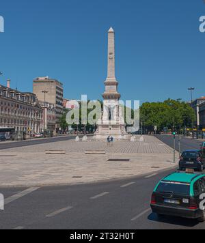 Lisboa, Portugal - 24. Juli 2016: Monumento aos Restauradores auf dem Platz Restauradores. Stockfoto