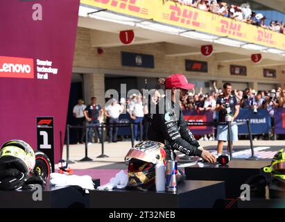 Austin, Usa . Oktober 2023. Mercedes-Pilot Lewis Hamilton belegt den zweiten Platz beim Formel-1-Lenovo Grand Prix der Vereinigten Staaten auf dem Circuit of the Americas in Austin, Texas, 22. Oktober 2023. (Foto: Stephanie Tacy/SIPA USA) Credit: SIPA USA/Alamy Live News Stockfoto